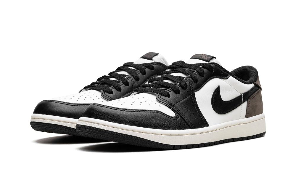 Jordan 1 Retro Low OG Mocha - OnSize