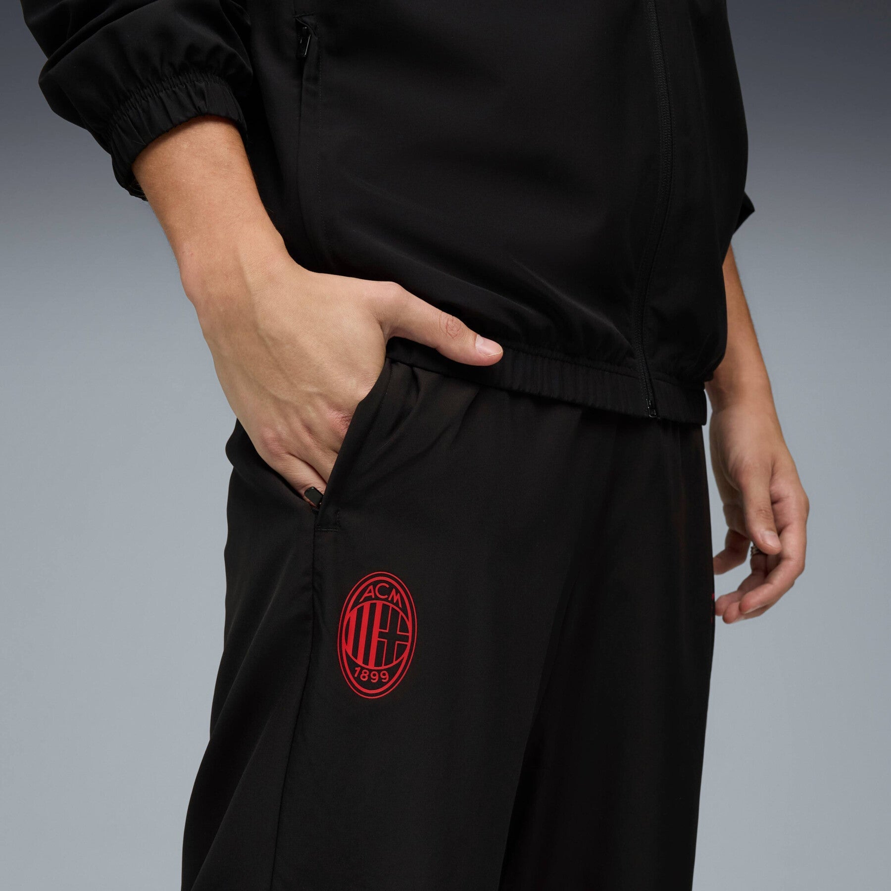 Puma AC Milan Tracksuit Woven 2025/26 - OnSize