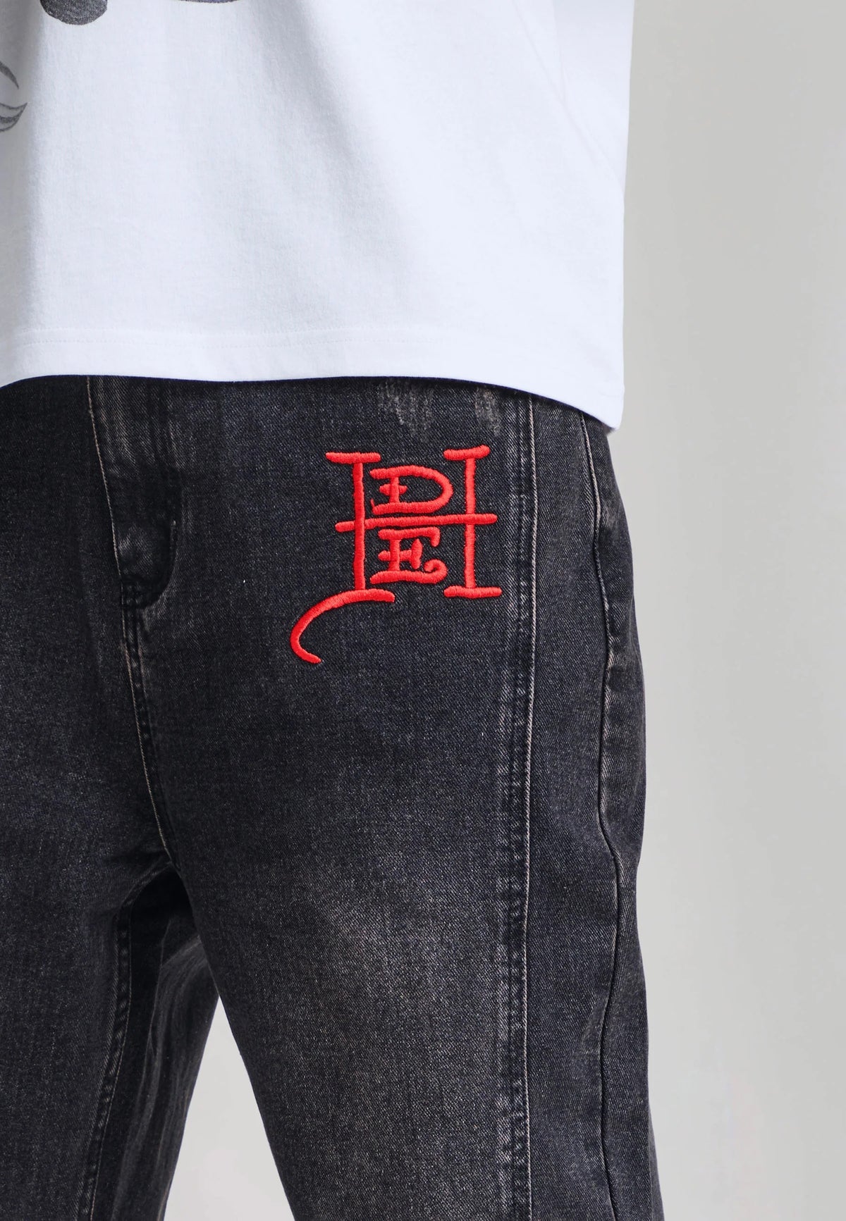 Ed Hardy Serpent Skull Graphic Relaxed Jeans Washed Black